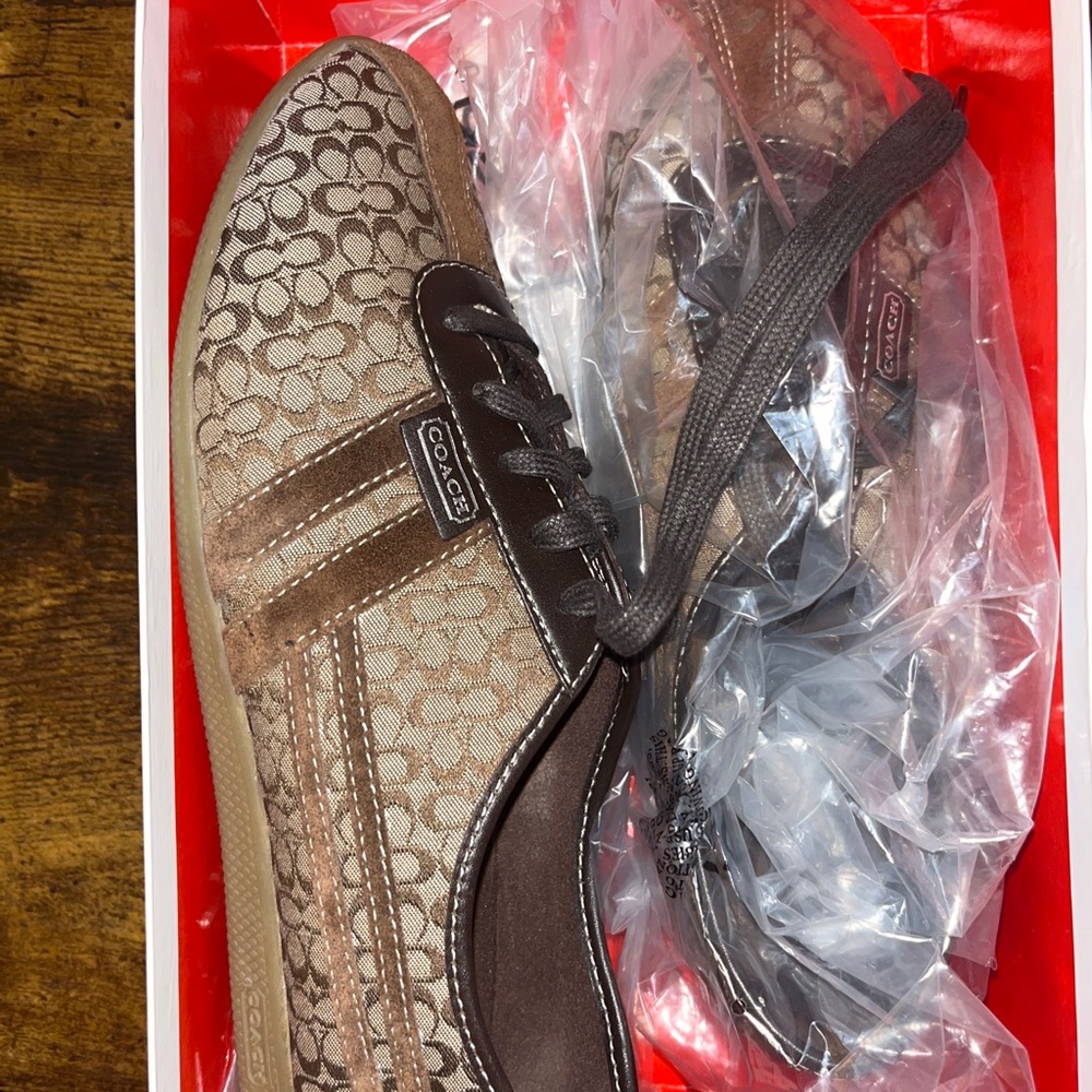 Vintage  New Coach Shoes! Cheap! - Picture 3 of 6